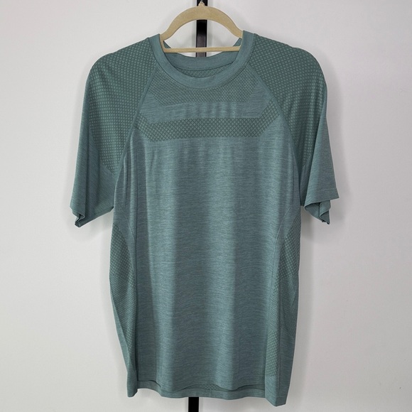 all in motion Other - All In Motion Green Performance Tee – Textured Athletic Shirt – Size L